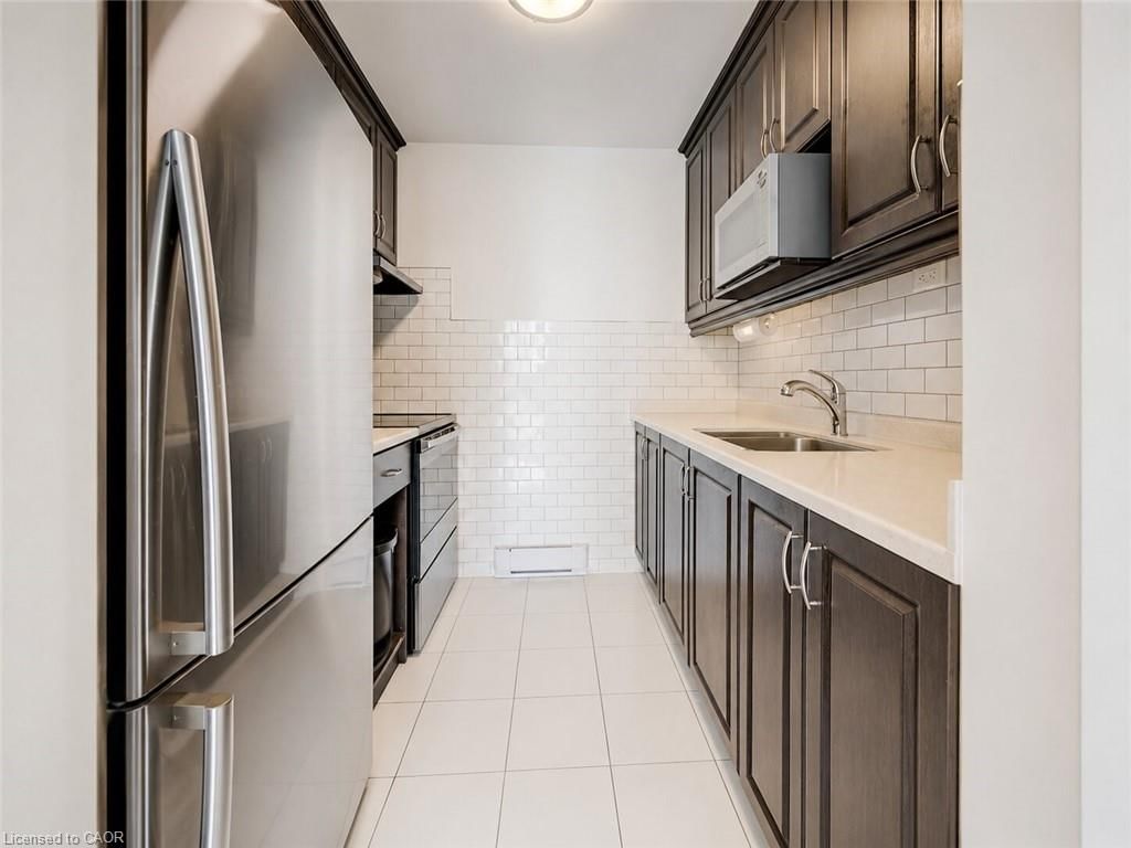 15-119 Cedar Street, Kitchener, view 9