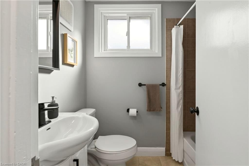 Duplex Up/Down for sale at 33 East 34th Street, Hamilton, ON, L8V 3W2 - Raleigh - MLS: 40855723