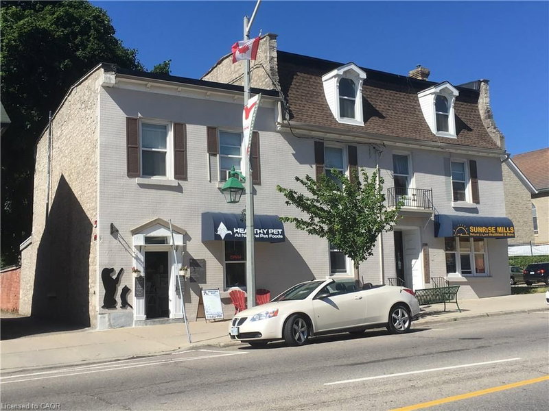 5 - 840 King St E/S Street