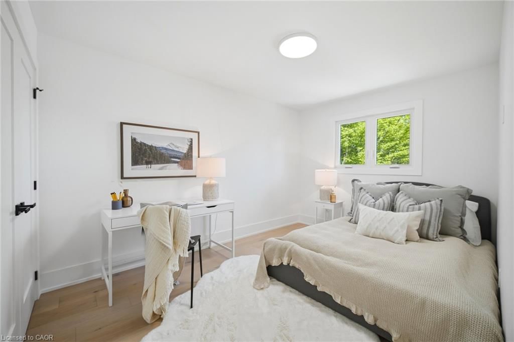 Single Family Residence for sale at 1379 Christina Court, Burlington, ON, L7P 2V8 - Tyandaga - MLS: 40855745
