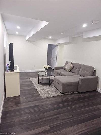 Bsmt - 281 Woodbine Avenue