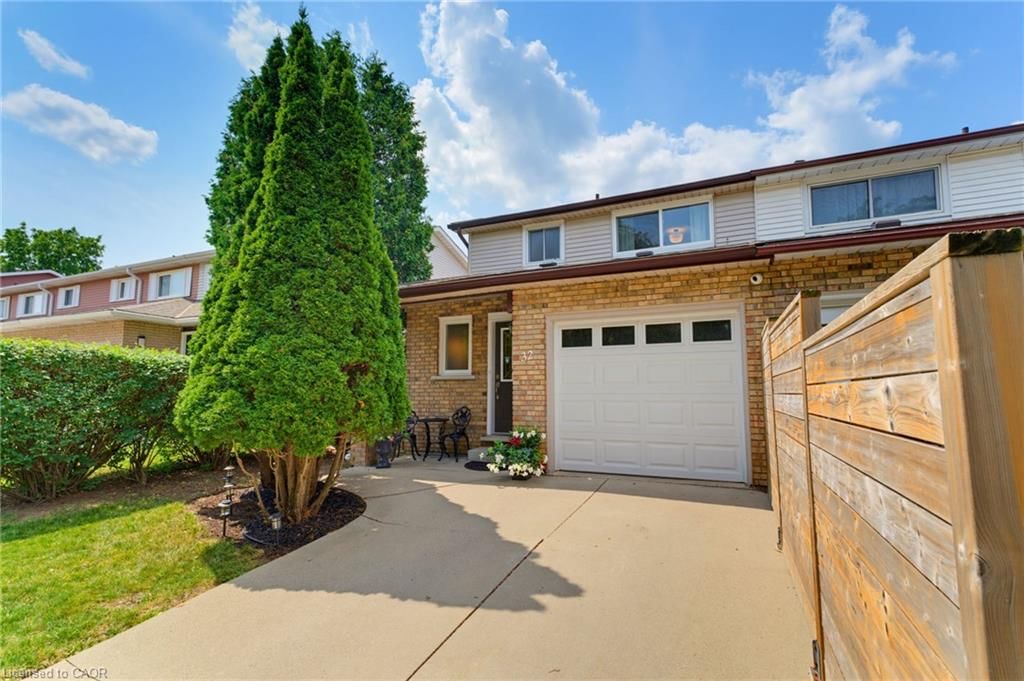 Row/Townhouse for sale at 32 Silvervine Drive, Stoney Creek, ON, L8J 1K2 - Heritage Green - MLS: 40855819