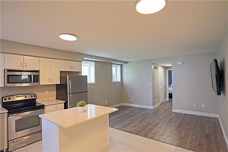 14A - 240 Westmeadow Drive