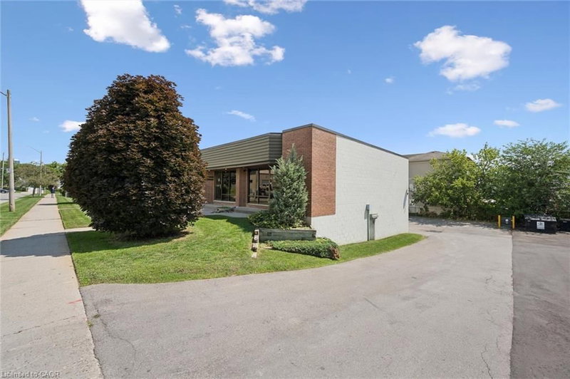 5 Paulander Drive photo 4