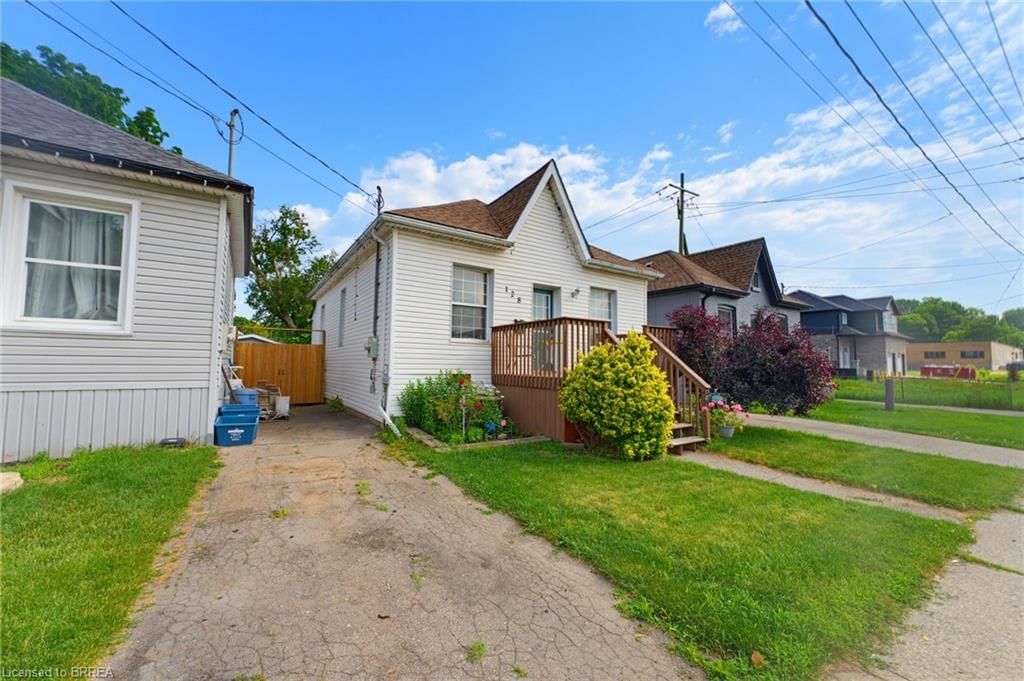 128 Mary Street — photo 2