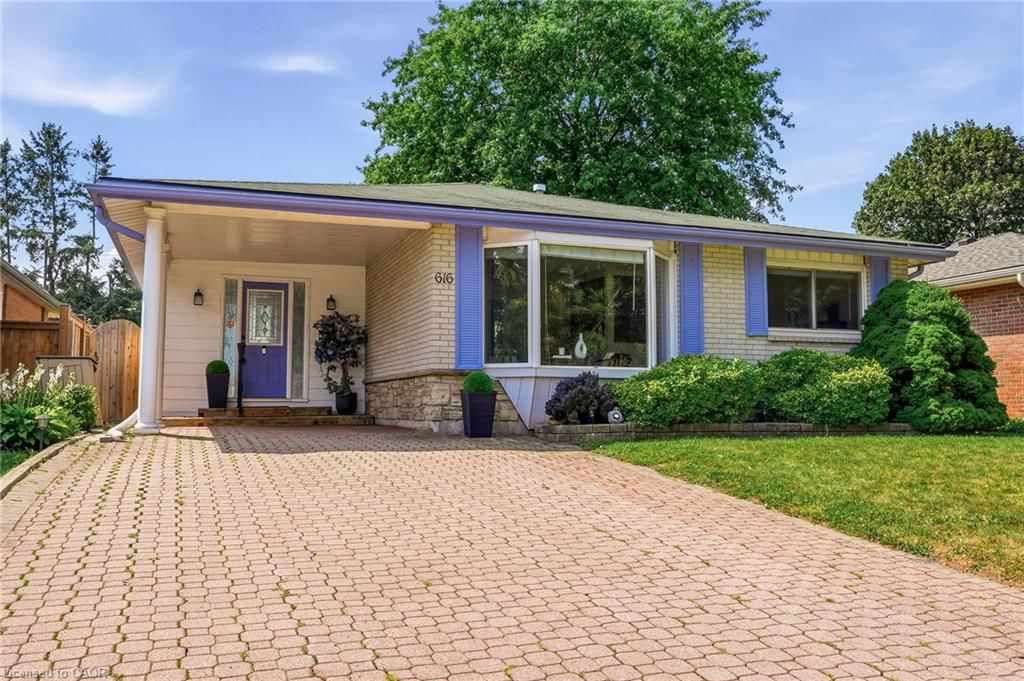 Single Family Residence for sale at 616 Mullin Way, Burlington, ON, L7L 4J4 - Pinedale - MLS: 40855957