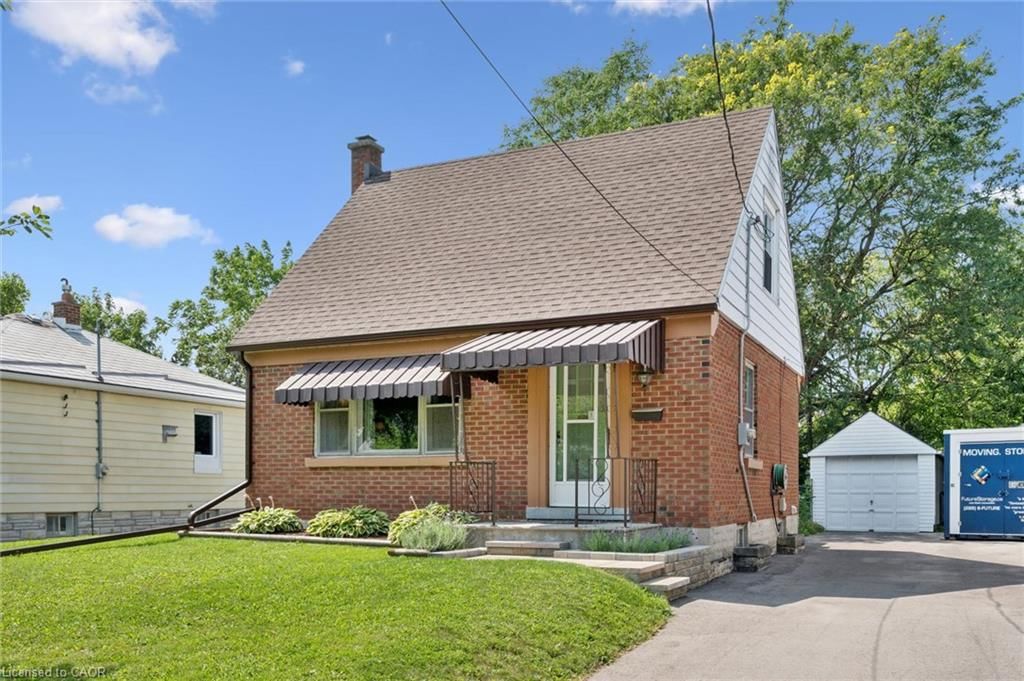 Single Family Residence sold at 114 Lorne Crescent, Kitchener, ON, N2M 3Y5 - Forest Hill - MLS: 40855962