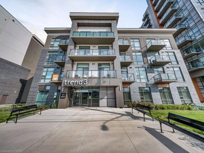 812 - 470 Dundas Street E