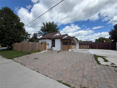 76 Avenue Road