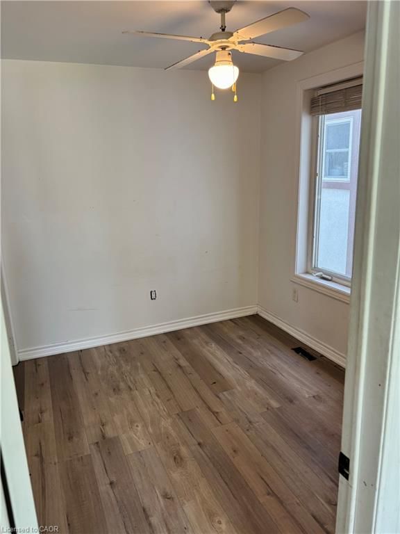 218 East 8th Street photo 4