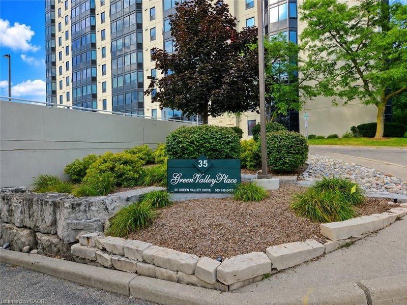 1511 - 35 Green Valley Drive
