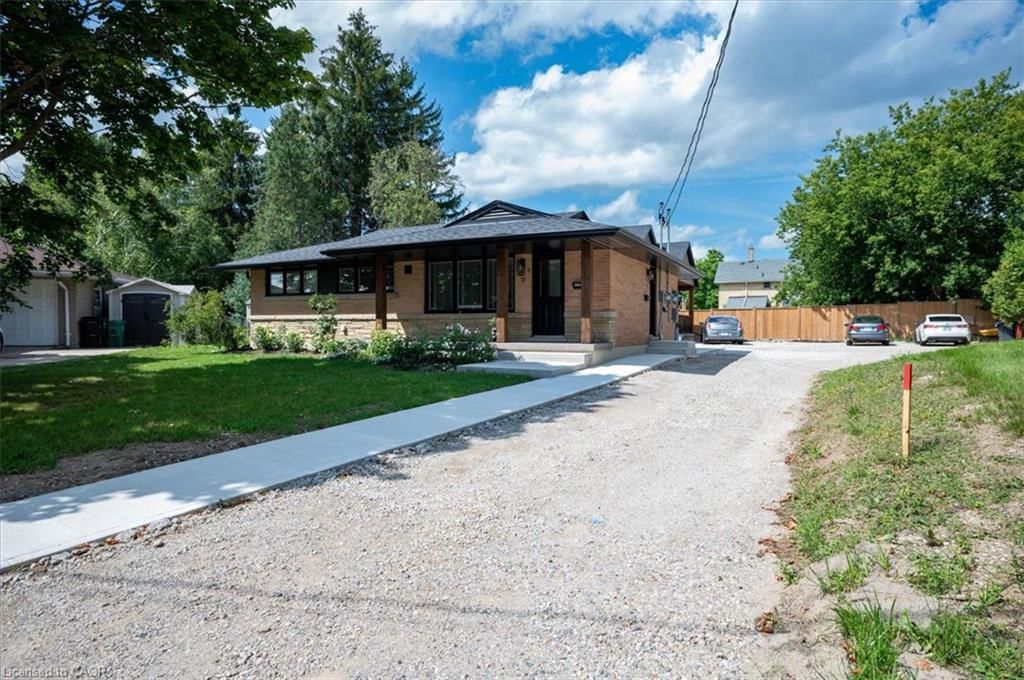 2 - 10 Cardinal Crescent N, Waterloo 4