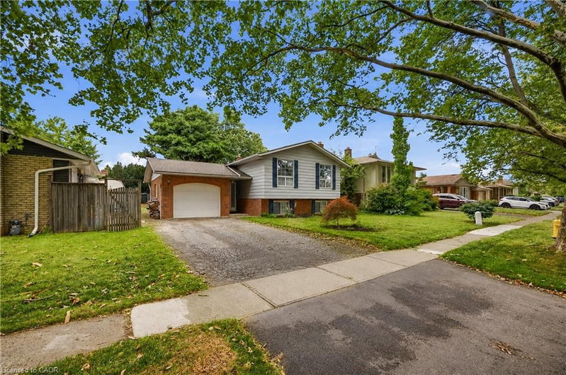 11 Kimbermount Drive