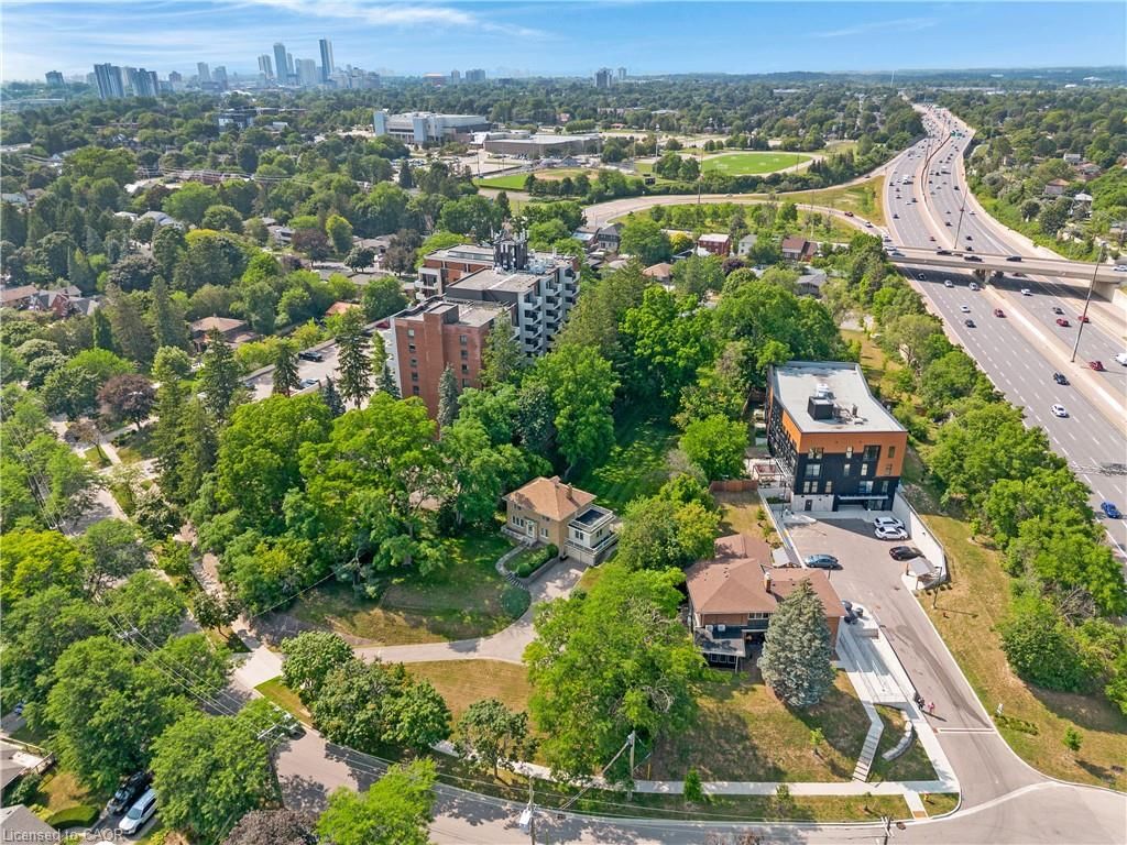 272 Sheldon Avenue, Kitchener, view 10