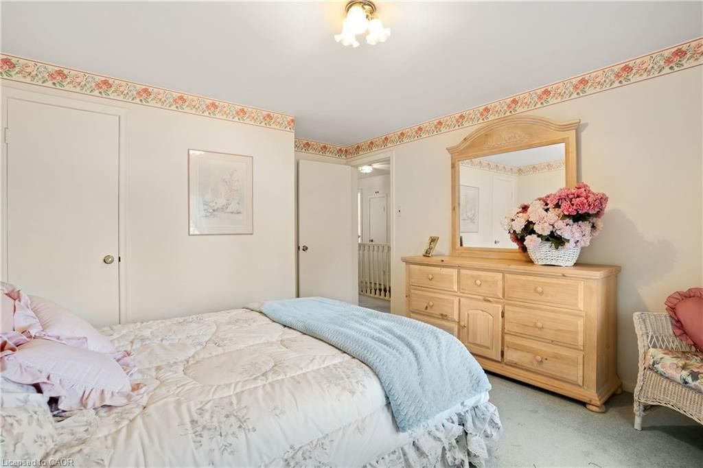 272 Sheldon Avenue, Kitchener, view 29