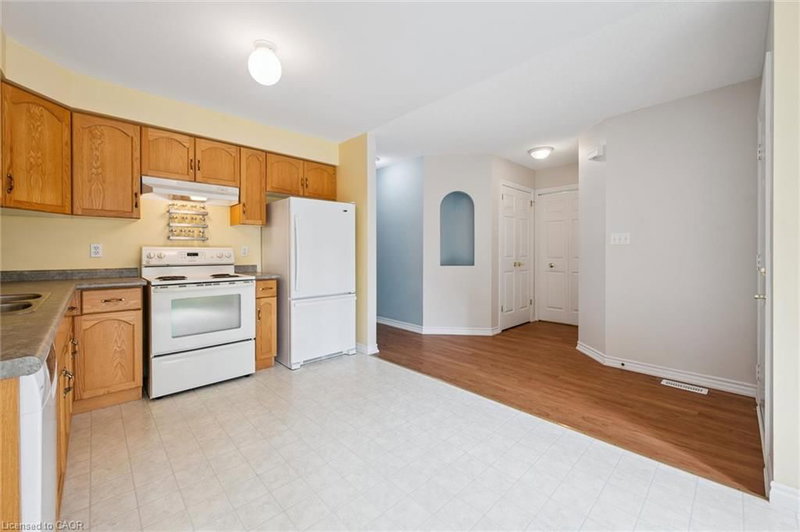 46 Terraview Crescent photo 5