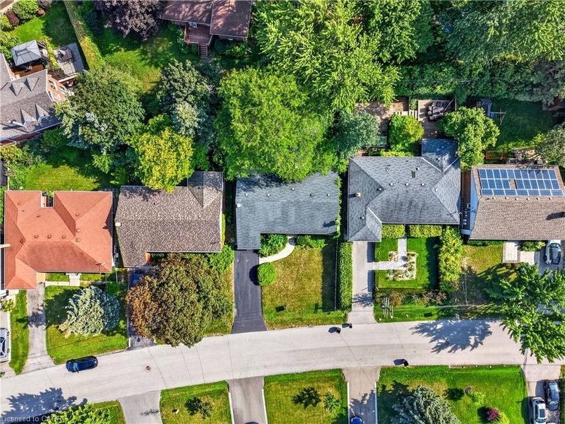 7 Greening Crescent