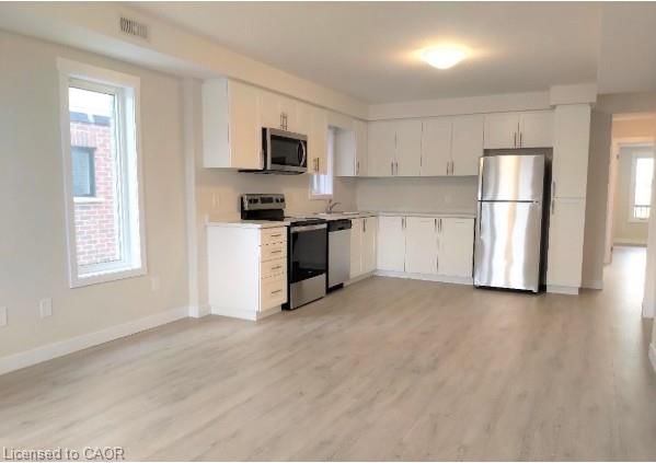 B1 - 160 Rochefort Street
