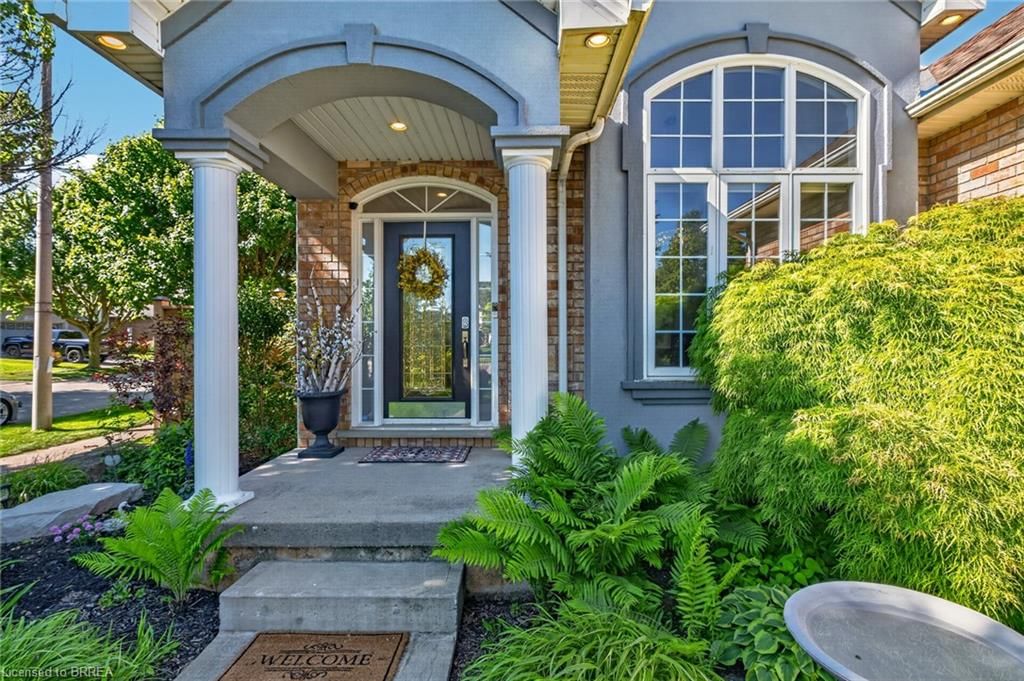 62 Varley Crescent — photo 2