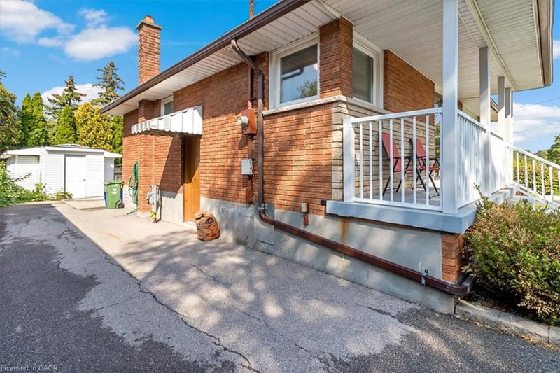 Lower - 161 Hoover Crescent