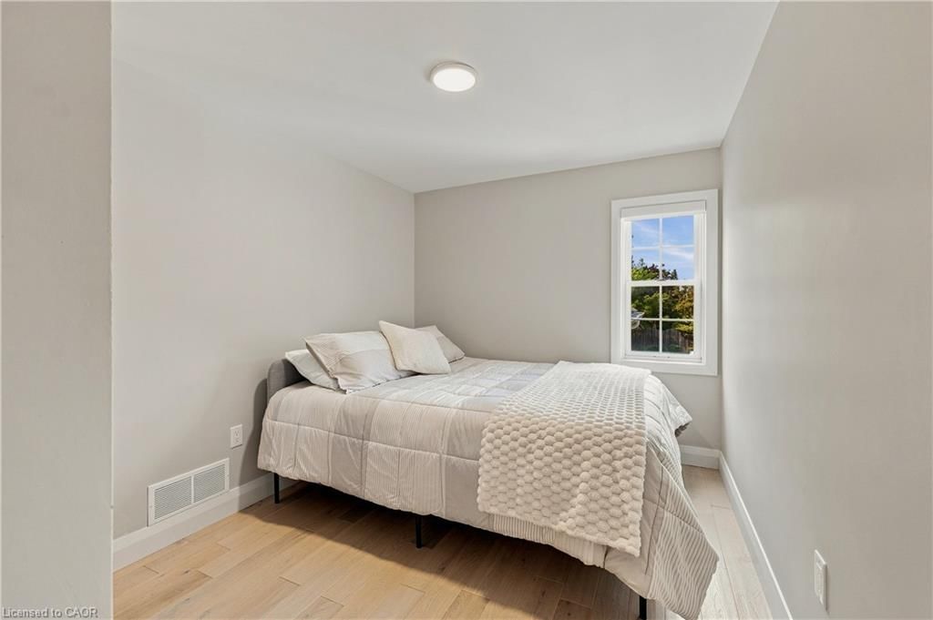 57 Wake Robin Drive, Kitchener, view 17