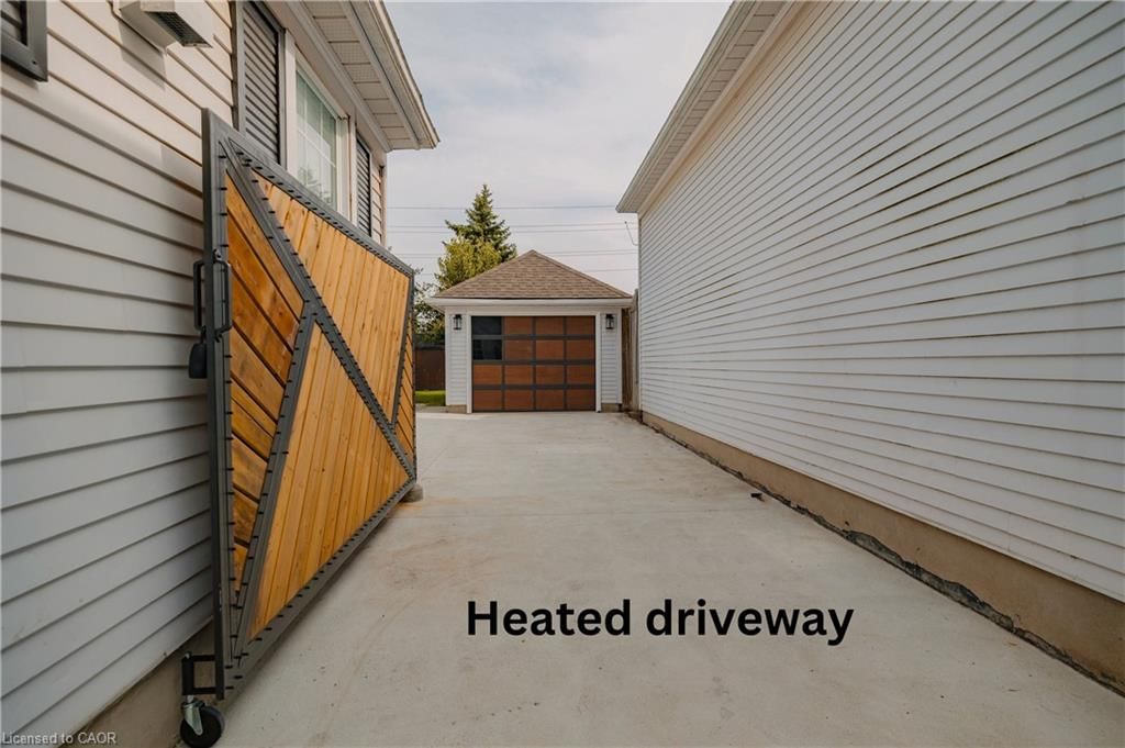 57 Wake Robin Drive, Kitchener, view 28
