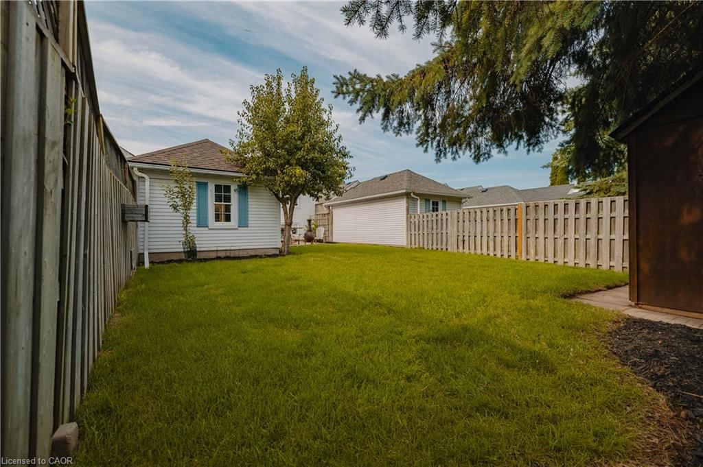 57 Wake Robin Drive, Kitchener, view 34