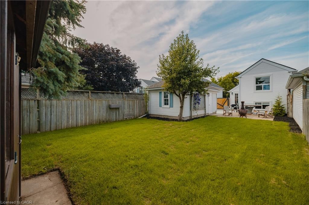 57 Wake Robin Drive, Kitchener, view 35