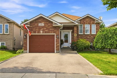 32 Brewster Way