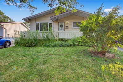 Upper floor - 2110 Cavendish Drive