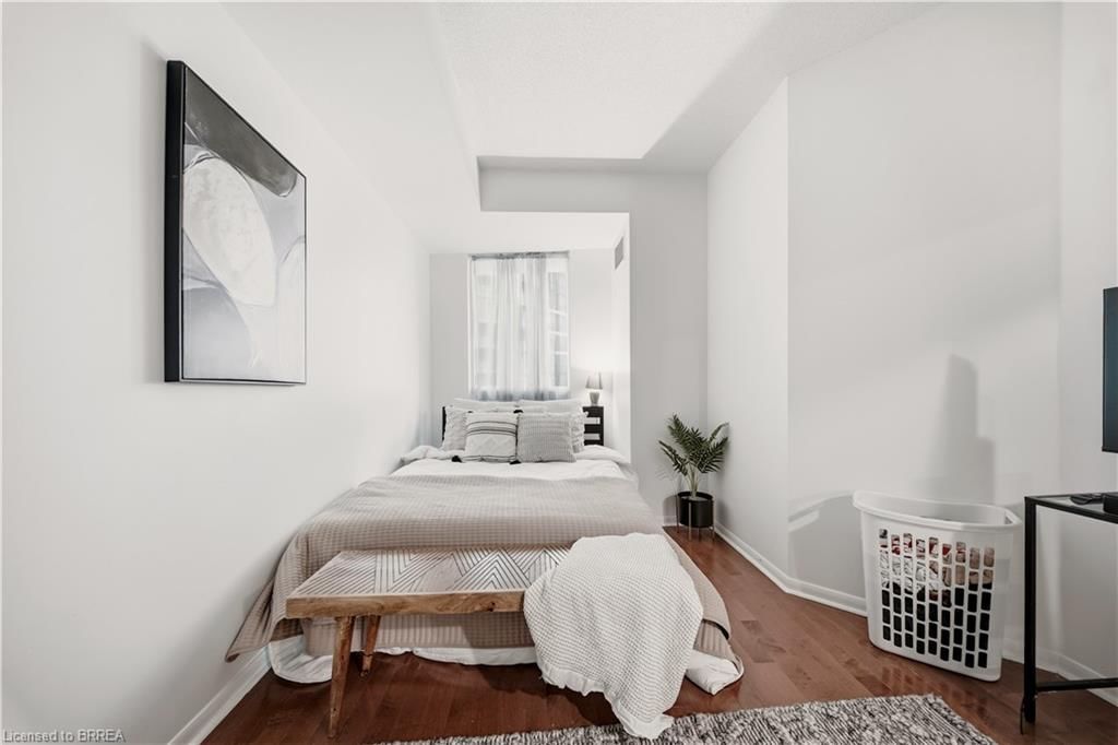 2502-231 Fort York Boulevard, Toronto, view 13