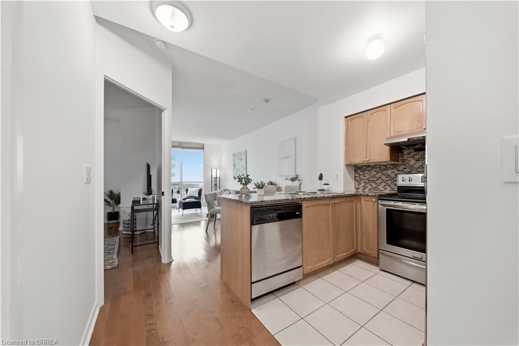 2502-231 Fort York Boulevard, Toronto, view 3
