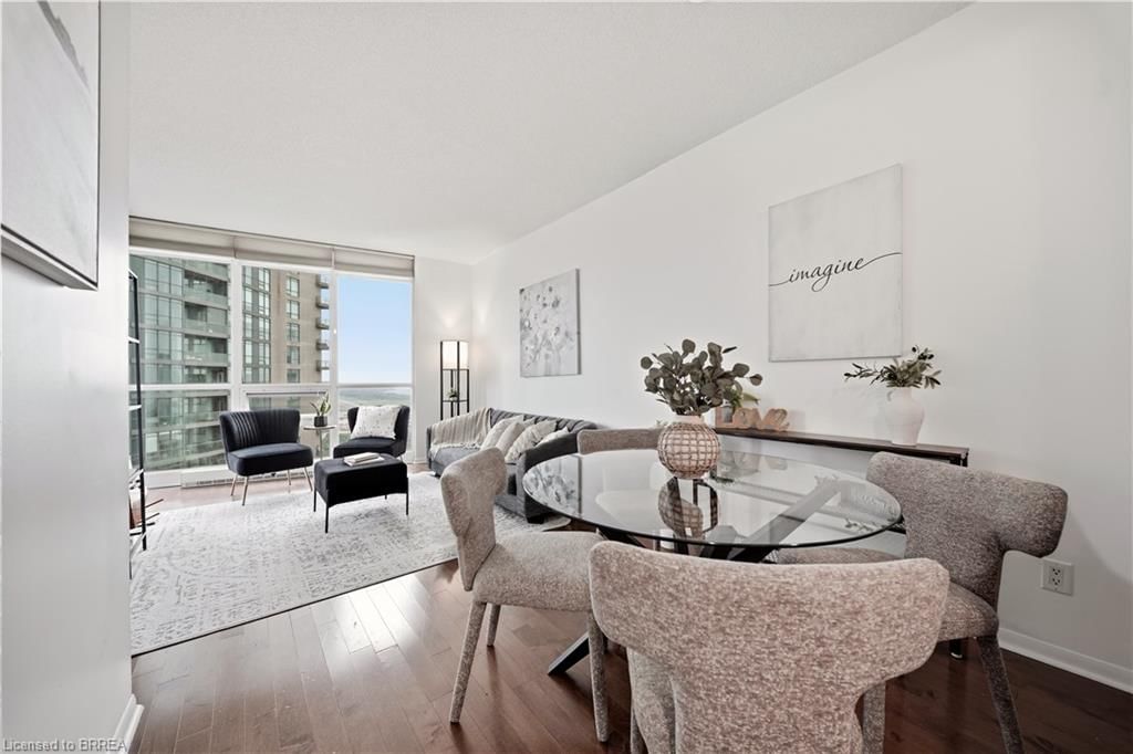 2502-231 Fort York Boulevard, Toronto, view 7