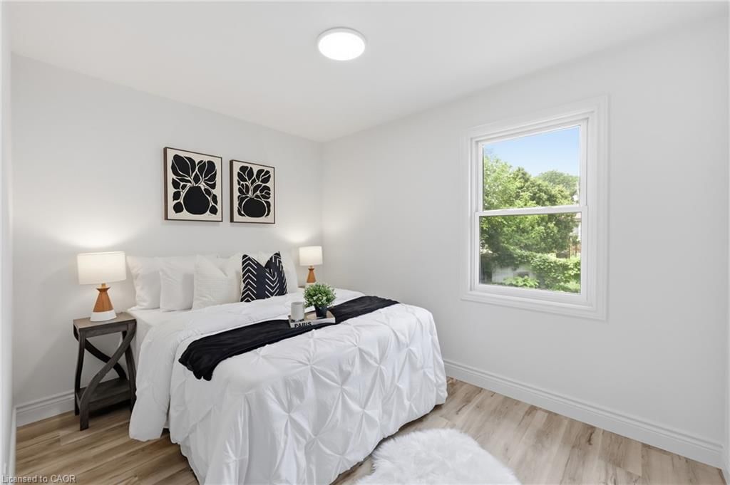Duplex Up/Down sold at 156 East 36th Street, Hamilton, ON, L8V 3Z4 - Raleigh - MLS: 40856413