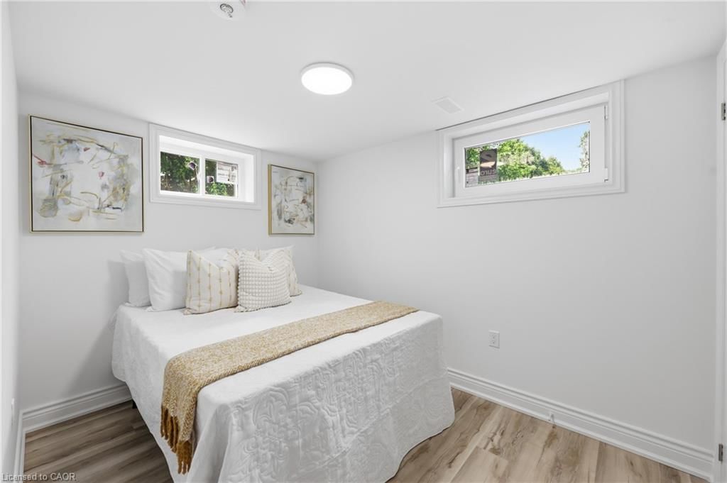 Duplex Up/Down sold at 156 East 36th Street, Hamilton, ON, L8V 3Z4 - Raleigh - MLS: 40856413