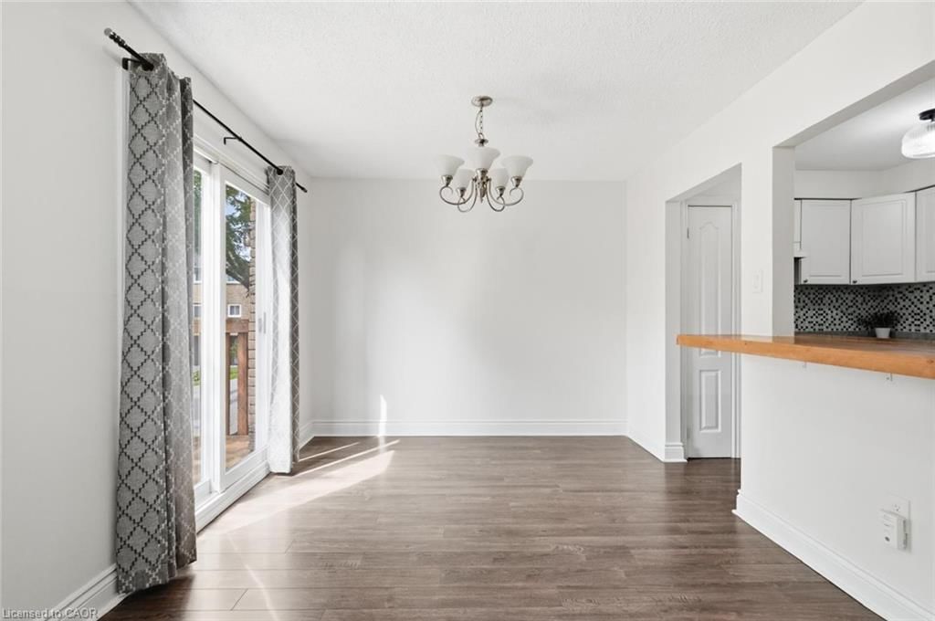 Row/Townhouse for sale at 25-985 Limeridge Road, Hamilton, ON, L8W 1X9 - Berrisfield - MLS: 40856415