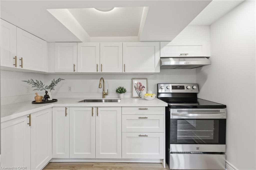 Single Family Residence for sale at 156 East 36th Street, Hamilton, ON, L8V 3Z4 - Raleigh - MLS: 40856417