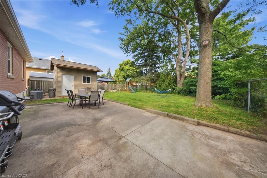 Single Family Residence sold at 203 West 31st Street, Hamilton, ON, L9C 5G3 - Westcliffe - MLS: 40856431
