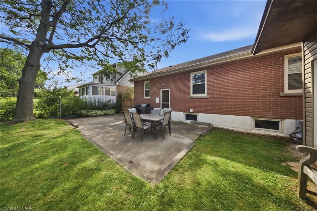 Single Family Residence sold at 203 West 31st Street, Hamilton, ON, L9C 5G3 - Westcliffe - MLS: 40856431