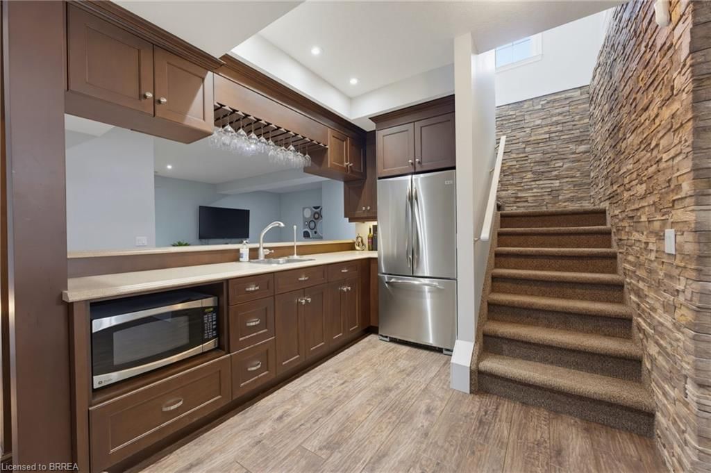Single Family Residence sold at 13 Wingrove Woods, Brantford, ON, N3T 0M1 - SW Rural - MLS: 40856478
