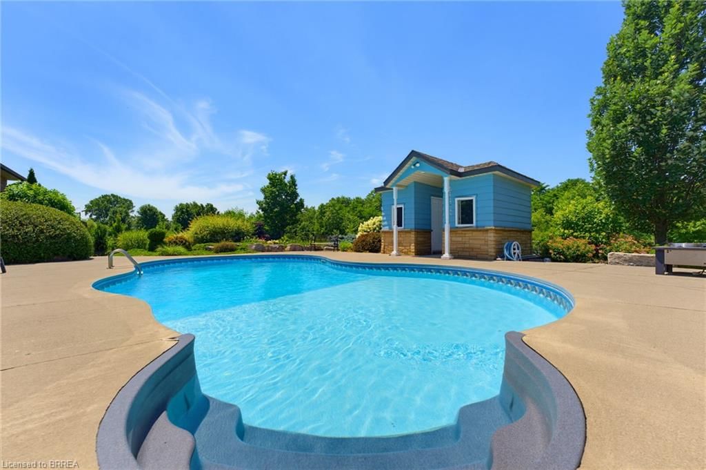 Single Family Residence sold at 13 Wingrove Woods, Brantford, ON, N3T 0M1 - SW Rural - MLS: 40856478
