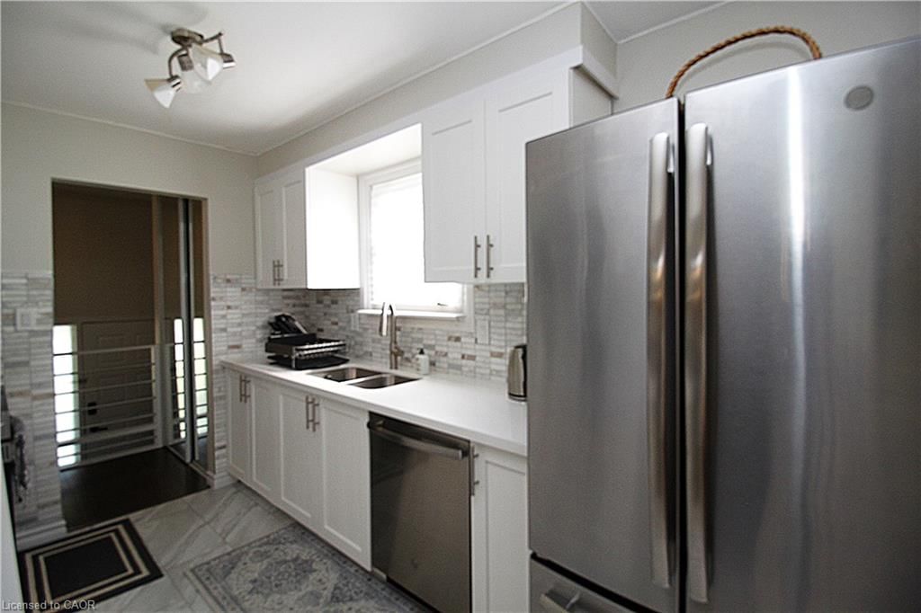 Single Family Residence for sale at 35 Garden Crescent, Hamilton, ON, L8V 4T3 - Burkholme - MLS: 40856484