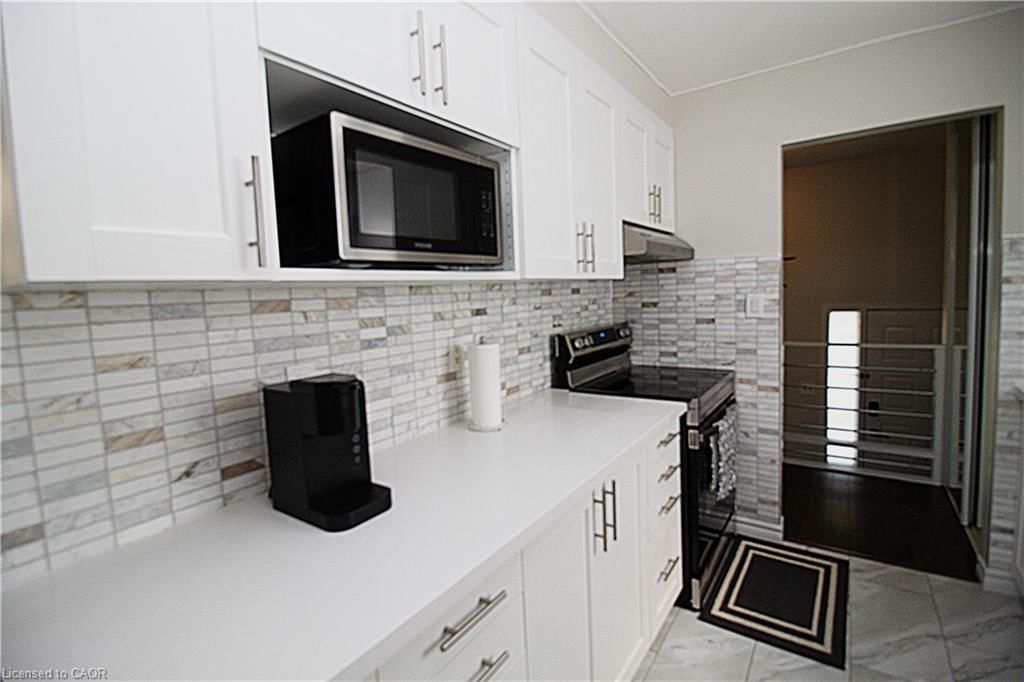Single Family Residence for sale at 35 Garden Crescent, Hamilton, ON, L8V 4T3 - Burkholme - MLS: 40856484