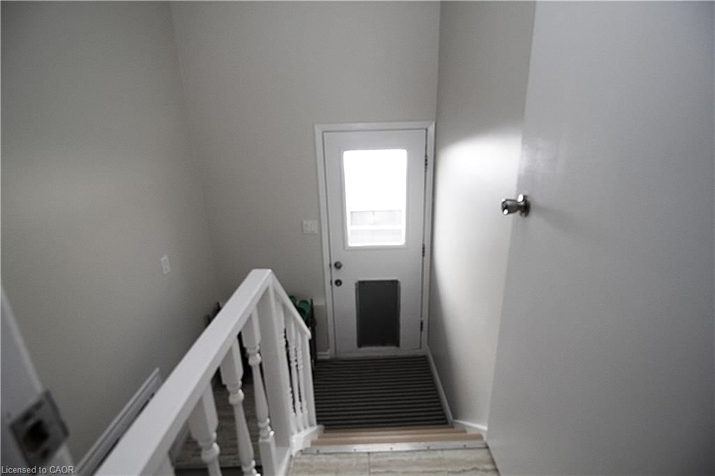 Single Family Residence for sale at 35 Garden Crescent, Hamilton, ON, L8V 4T3 - Burkholme - MLS: 40856484