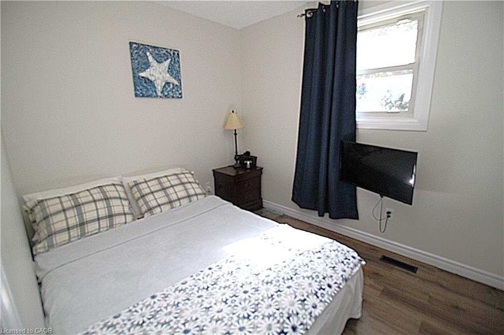 Single Family Residence for sale at 35 Garden Crescent, Hamilton, ON, L8V 4T3 - Burkholme - MLS: 40856484