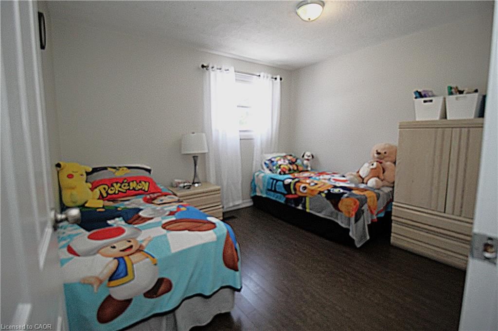 Single Family Residence for sale at 35 Garden Crescent, Hamilton, ON, L8V 4T3 - Burkholme - MLS: 40856484