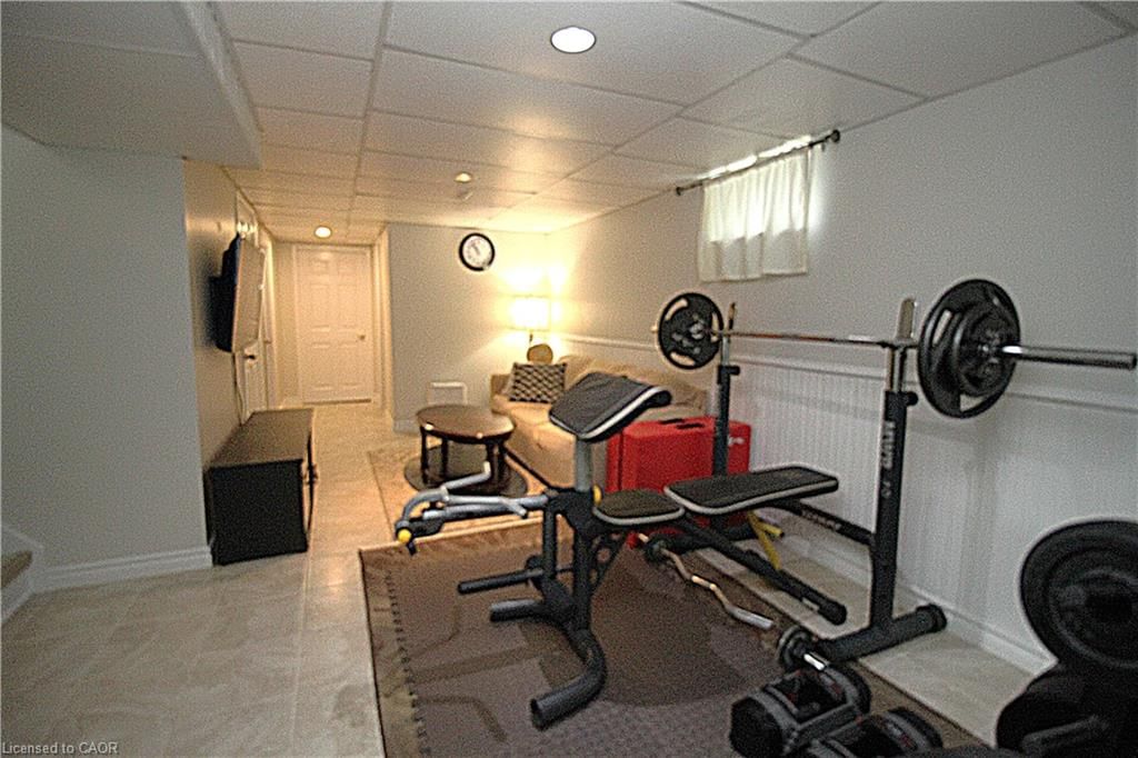 Single Family Residence for sale at 35 Garden Crescent, Hamilton, ON, L8V 4T3 - Burkholme - MLS: 40856484
