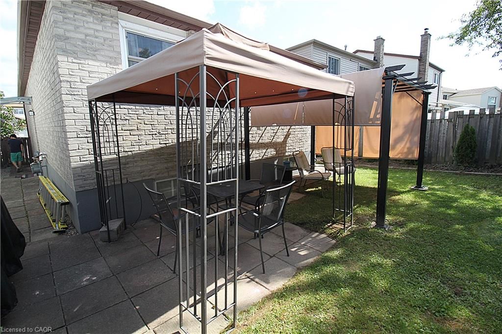 Single Family Residence for sale at 35 Garden Crescent, Hamilton, ON, L8V 4T3 - Burkholme - MLS: 40856484