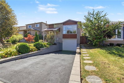 35 Garden Crescent