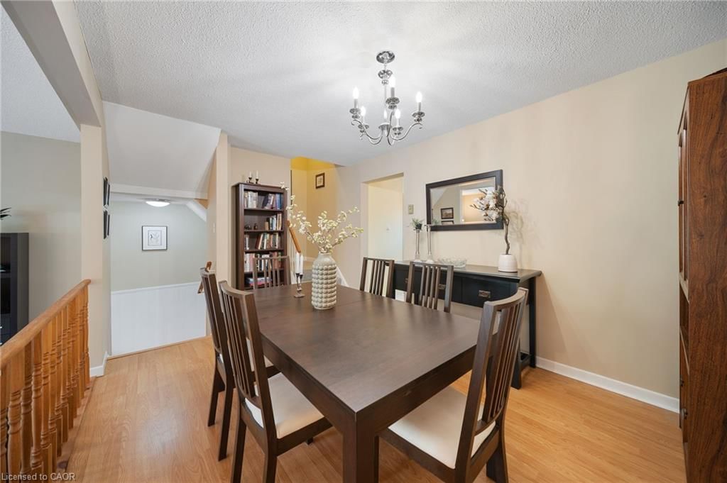 Row/Townhouse for sale at 4 Patrice Court, Dundas, ON, L9H 5P5 - Governor - MLS: 40856488